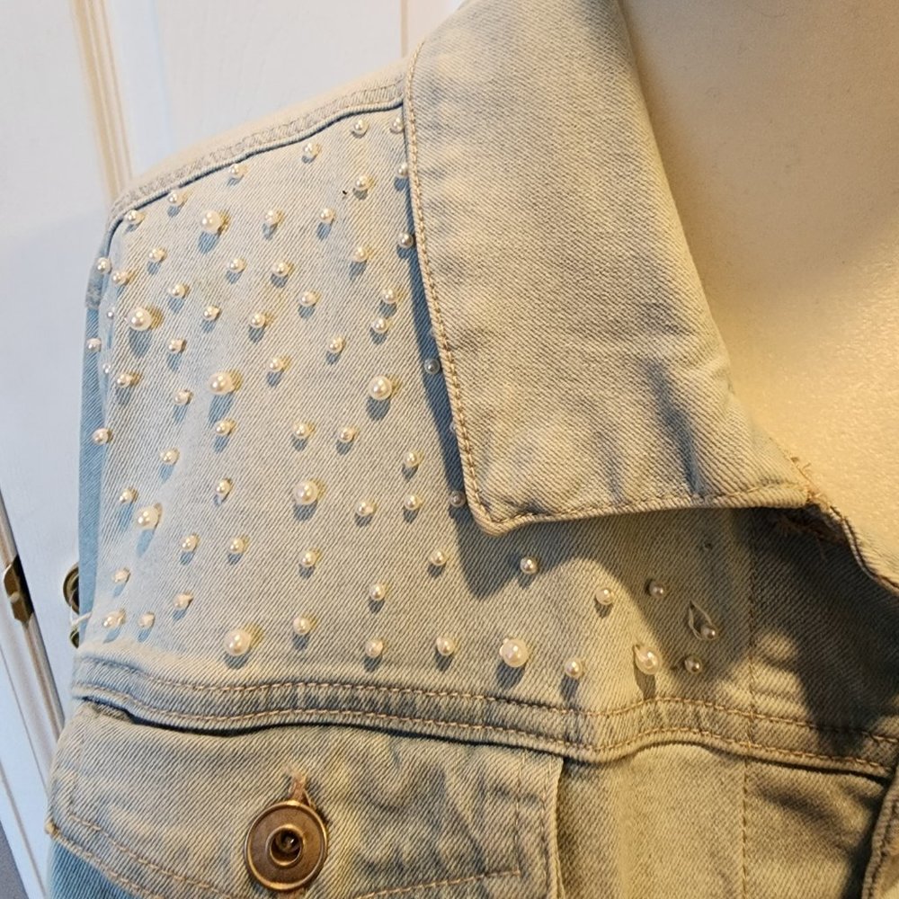 Baccini Pearl Embellished Acid Washed Denim Jacket - Picture 2 of 5